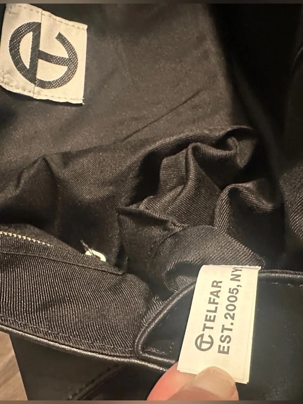 Telfar Large Shopping Bag Black TF-012-BK-L featuring Embossed logo - Picture 3 of 6